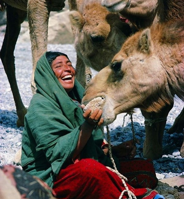 زیبا