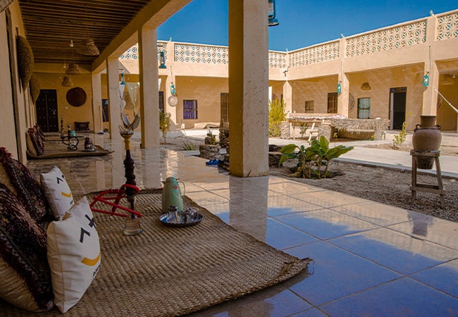 اقامتگاه میرزا قشم