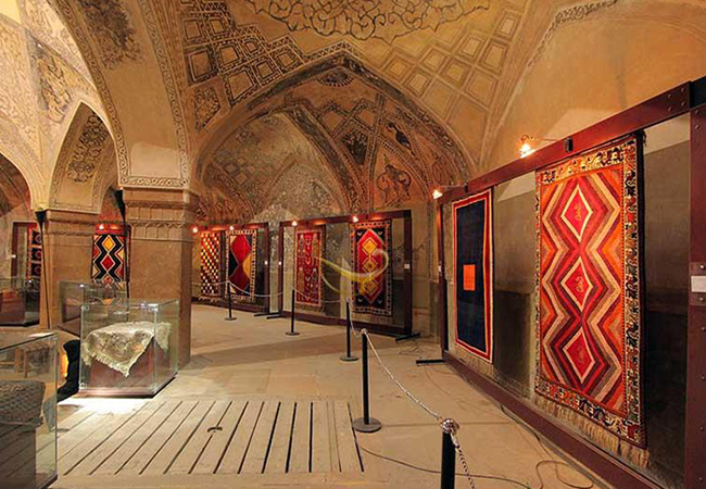 راهنمای کامل موزه فرش تهران