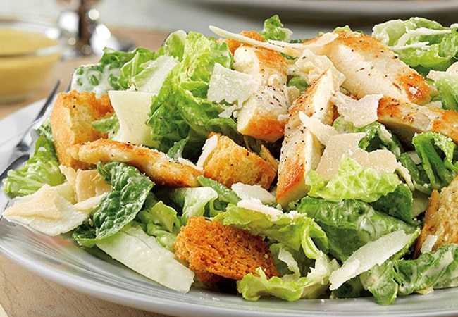 سالاد مرغ رژیمی