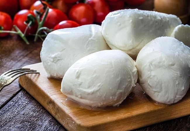 پنیر موزارلا